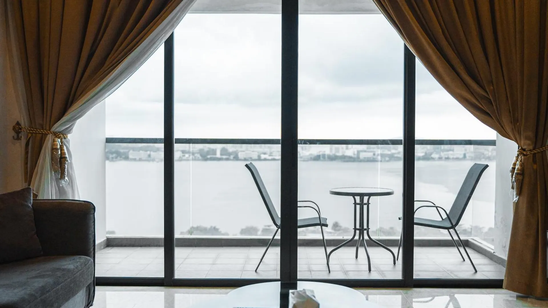 Tasteful Marina View 3Br Permas W Balcony Seaview Permas By Our Stay Johor Bahru